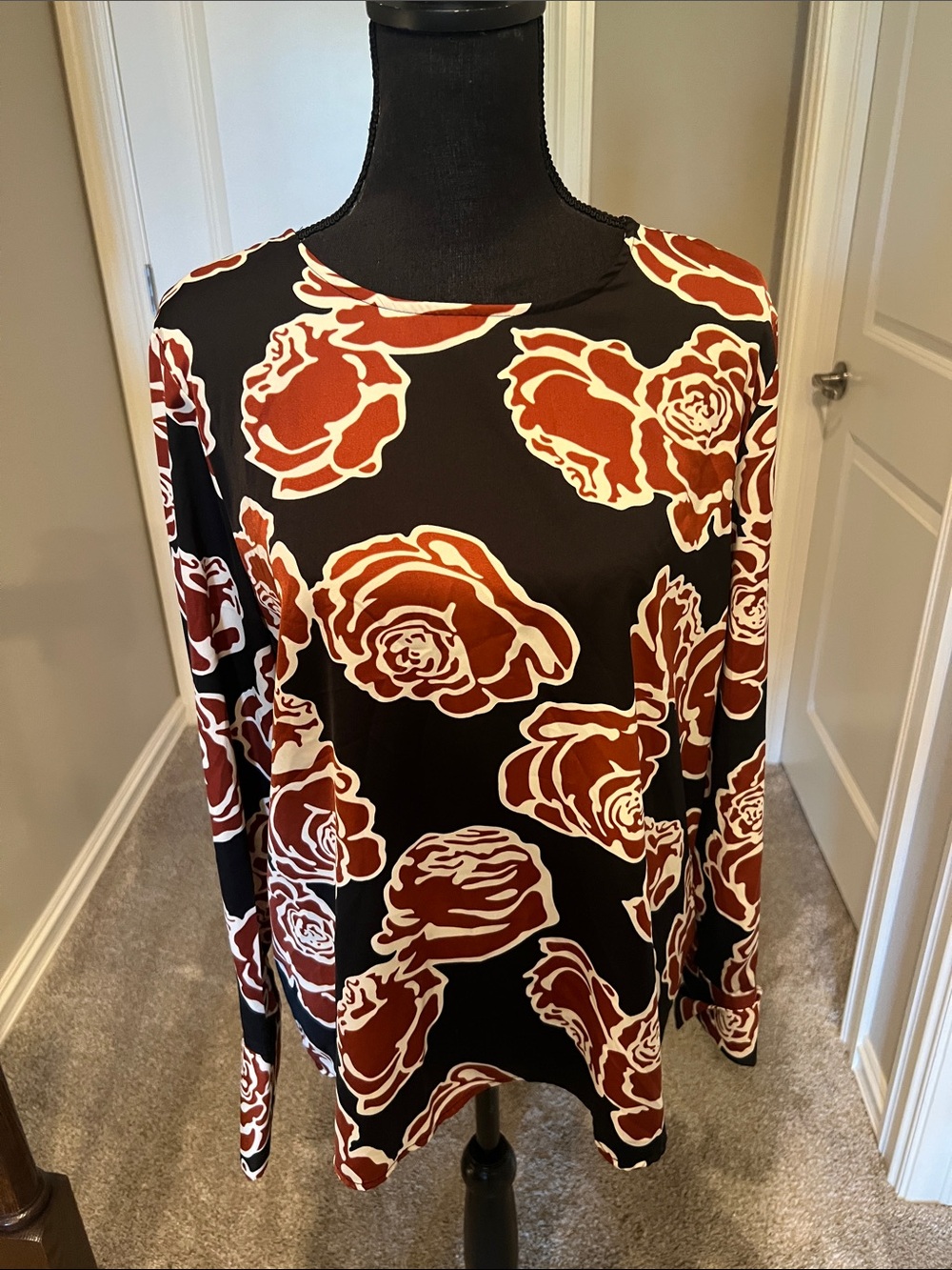 Who What Wear Black Long-Sleeve Blouse with Rust and Cream Floral Print
